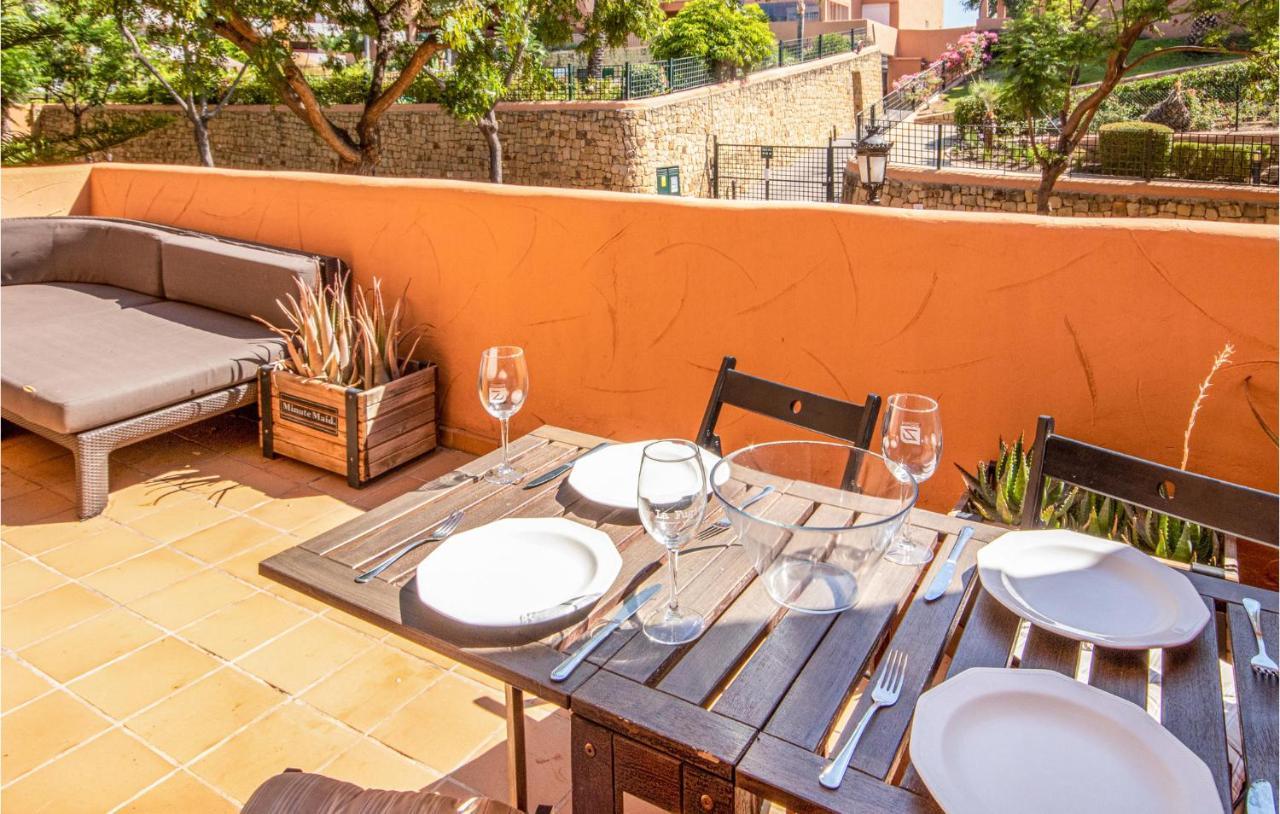 Awesome Apartment In Elviria With Wifi Marbella Exterior foto
